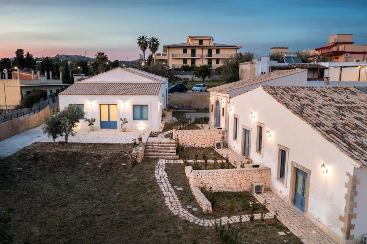 Michael Garden Bed & Breakfast Noto Eksteriør bilde